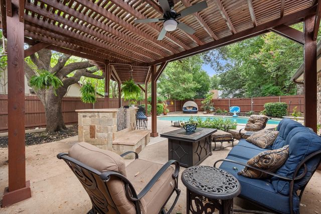 704 Whistler Drive, Arlington, TX 76006