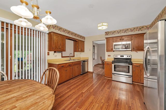 25408 W Willow Drive, Plainfield, IL 60544