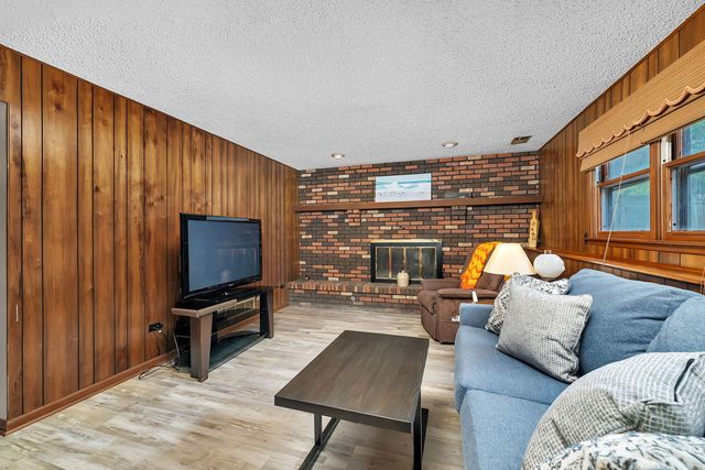 25408 W Willow Drive, Plainfield, IL 60544
