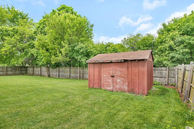25408 W Willow Drive, Plainfield, IL 60544
