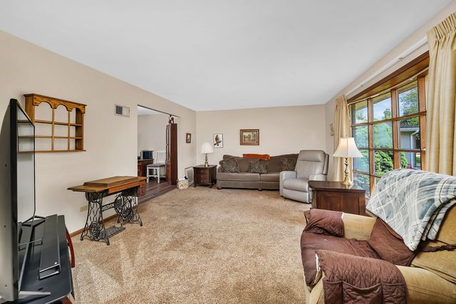 25408 W Willow Drive, Plainfield, IL 60544