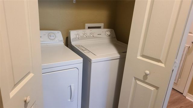 2914 ROYAL TUSCAN LANE, Valrico, FL 33594