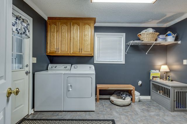 353 Major Rd, Cornersville, TN 37047