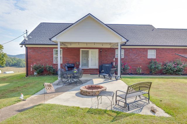 353 Major Rd, Cornersville, TN 37047
