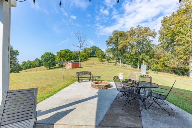 353 Major Rd, Cornersville, TN 37047