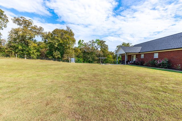 353 Major Rd, Cornersville, TN 37047