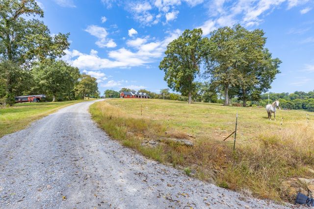 353 Major Rd, Cornersville, TN 37047