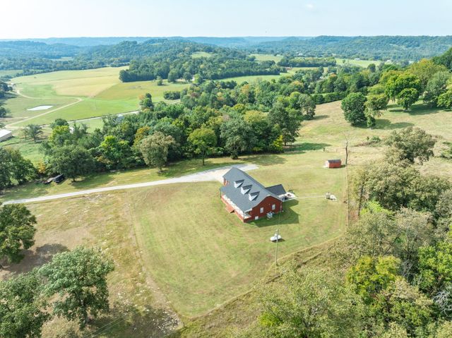 353 Major Rd, Cornersville, TN 37047