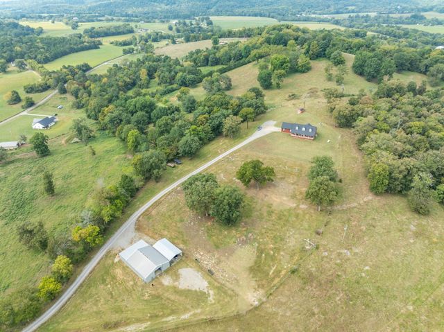 353 Major Rd, Cornersville, TN 37047