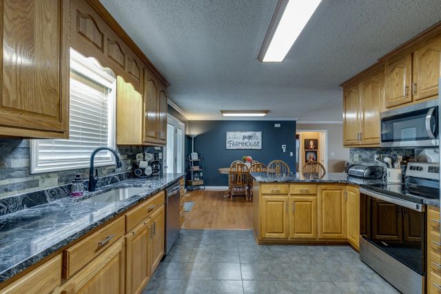 353 Major Rd, Cornersville, TN 37047