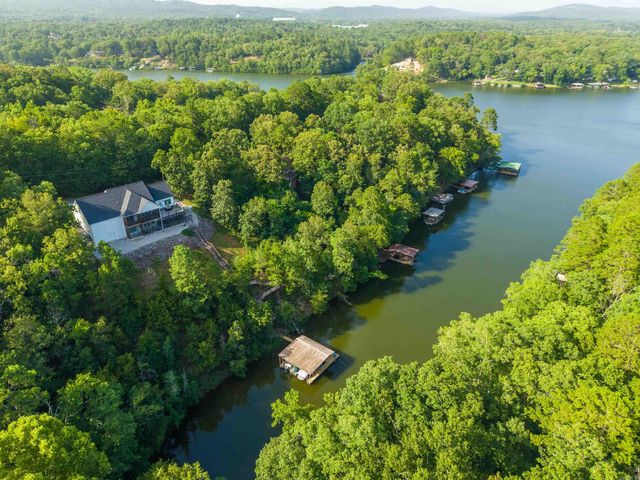 126 Morningside Dr, Hot Springs, AR 71913