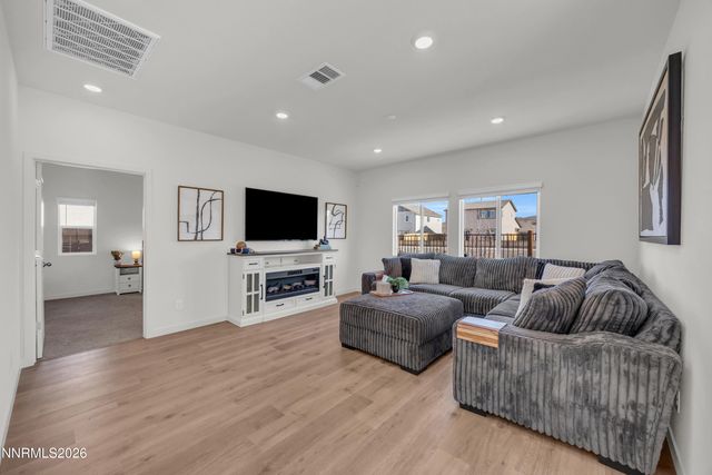 7558 Grassy Plains Drive, Reno, NV 89506