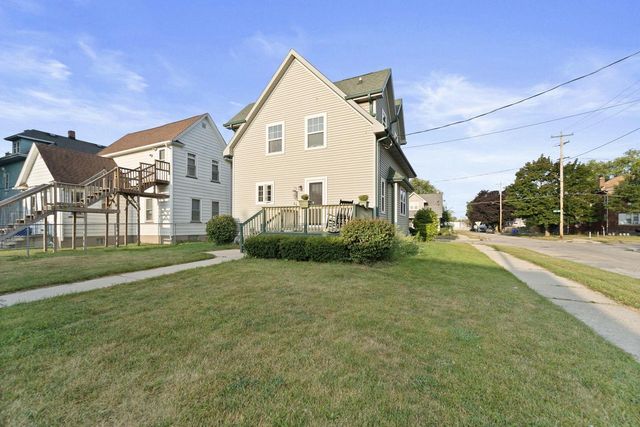 6105 25th AVENUE, Kenosha, WI 53143