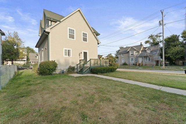 6105 25th AVENUE, Kenosha, WI 53143