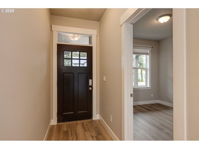 1099 Ne REGAN HILL Loop, Estacada, OR 97023