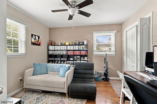 42 Circle Dr, Rockaway Twp., NJ 07866