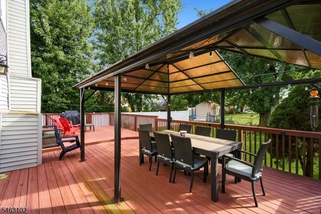 42 Circle Dr, Rockaway Twp., NJ 07866