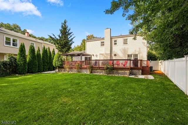 42 Circle Dr, Rockaway Twp., NJ 07866