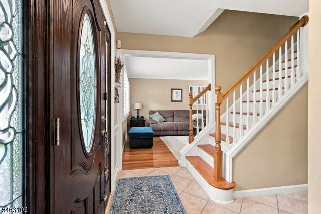 42 Circle Dr, Rockaway Twp., NJ 07866