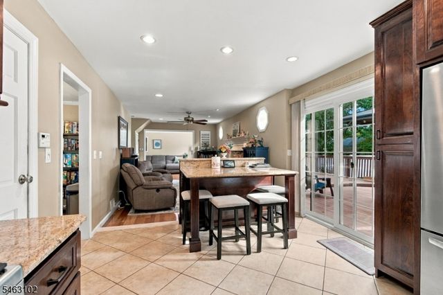 42 Circle Dr, Rockaway Twp., NJ 07866