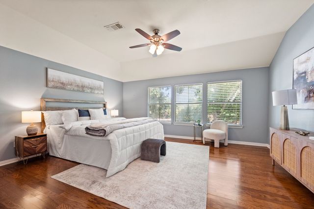 6605 Fox Glen Drive, Arlington, TX 76001