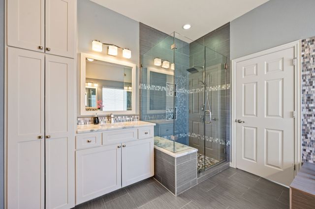 6605 Fox Glen Drive, Arlington, TX 76001