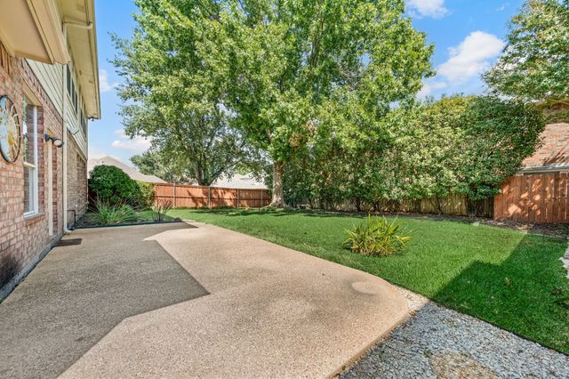 6605 Fox Glen Drive, Arlington, TX 76001