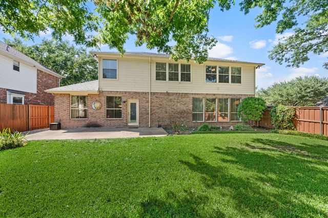6605 Fox Glen Drive, Arlington, TX 76001