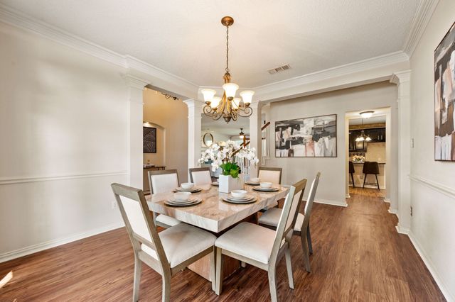 6605 Fox Glen Drive, Arlington, TX 76001