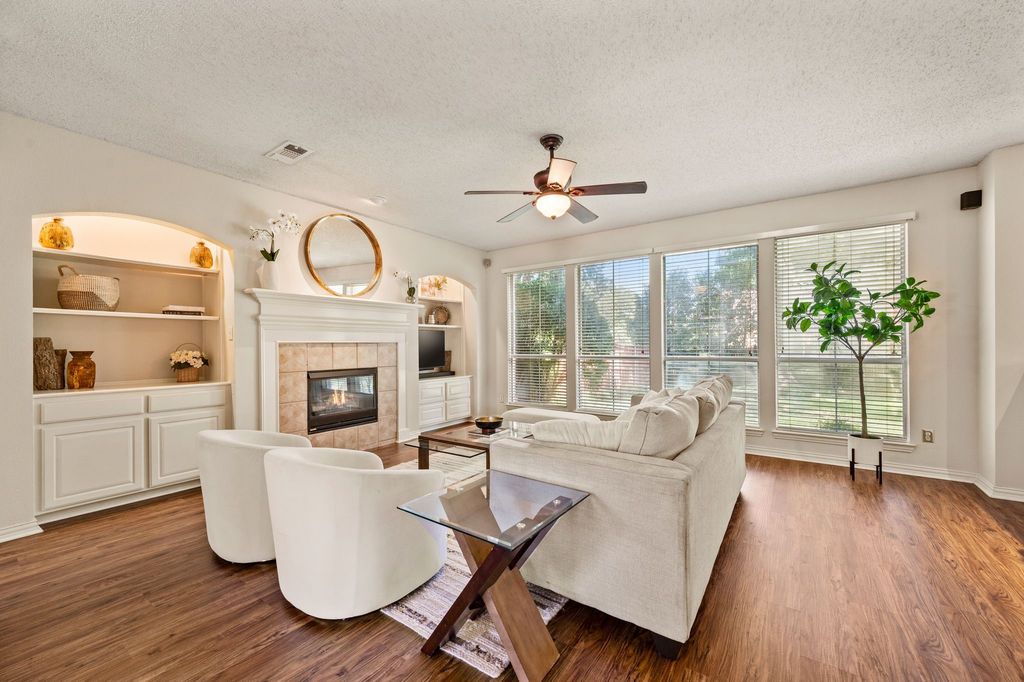6605 Fox Glen Drive, Arlington, TX 76001 — photo 4
