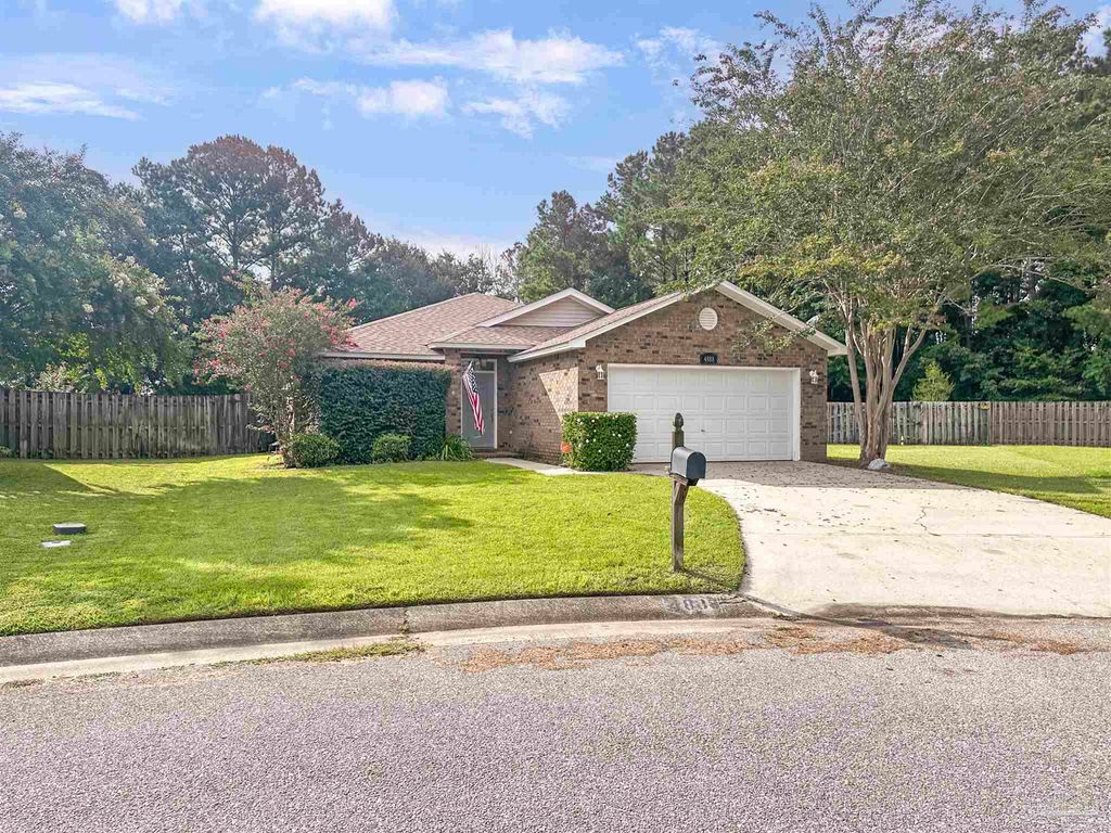 4888 Makenna Cir, Pace, FL 32571