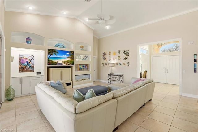 11180 Phoenix WAY, Naples, FL 34119