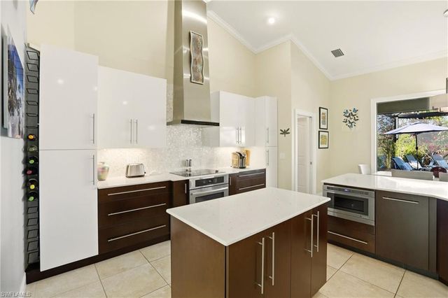 11180 Phoenix WAY, Naples, FL 34119