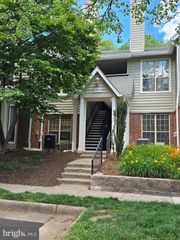 3900 PENDERVIEW DR #1426, Fairfax, VA 22033