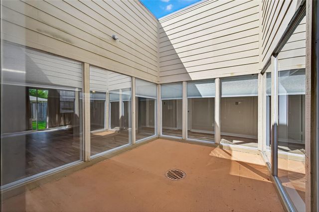 10402 Gulfstream Lane, Sugar Land, TX 77498