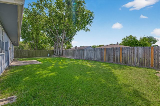 10402 Gulfstream Lane, Sugar Land, TX 77498
