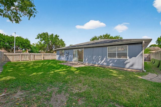 10402 Gulfstream Lane, Sugar Land, TX 77498