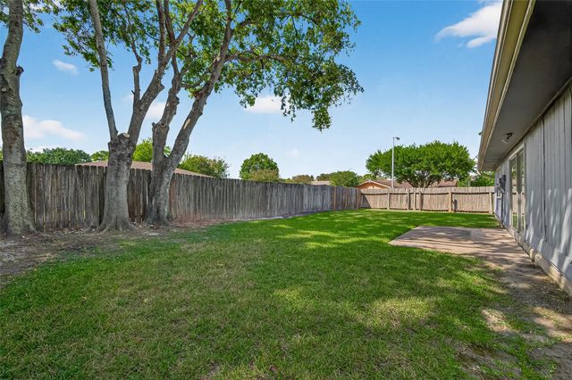 10402 Gulfstream Lane, Sugar Land, TX 77498