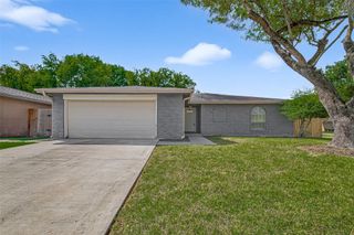 10402 Gulfstream Lane, Sugar Land, TX 77498