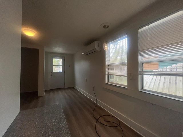1713 29TH STREET W, Bradenton, FL 34205