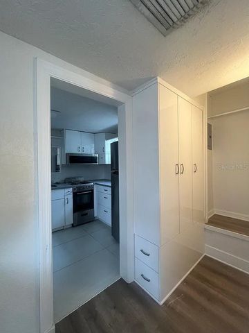 1713 29TH STREET W, Bradenton, FL 34205