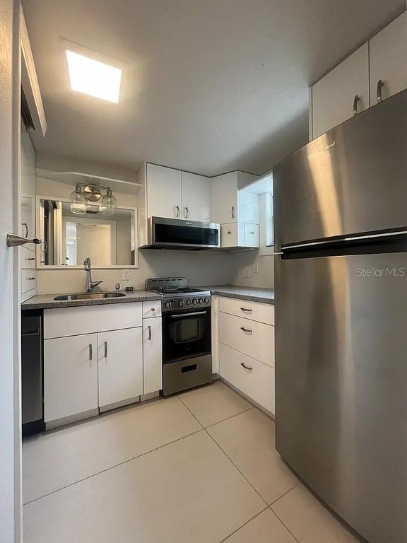 1713 29TH STREET W, Bradenton, FL 34205