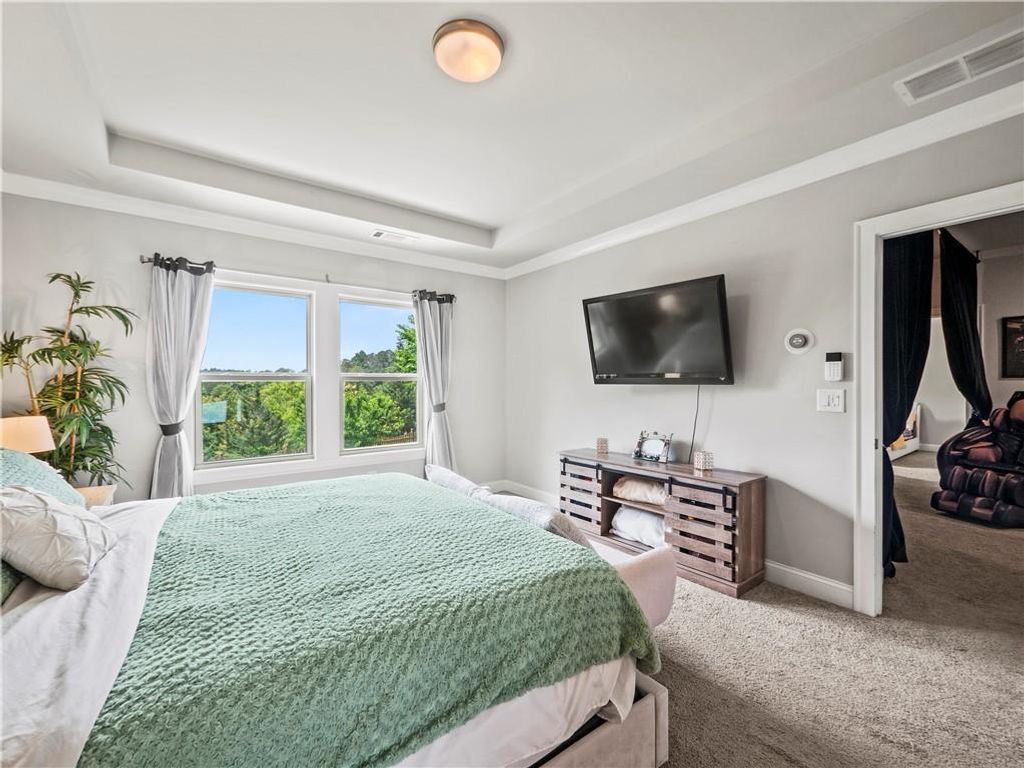 Image 32 of property listing at 5730 Arbor Green Circle, Sugar Hill, GA 30518