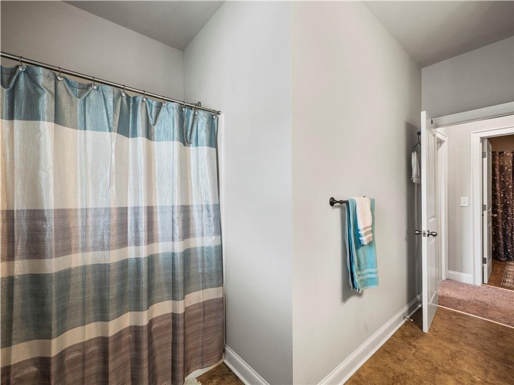 Image 36 of property listing at 5730 Arbor Green Circle, Sugar Hill, GA 30518