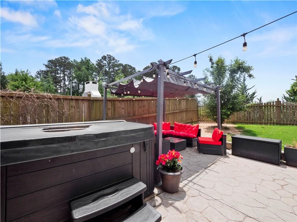 Image 43 of property listing at 5730 Arbor Green Circle, Sugar Hill, GA 30518