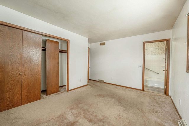 195 ASH Street, Oregon, WI 53575