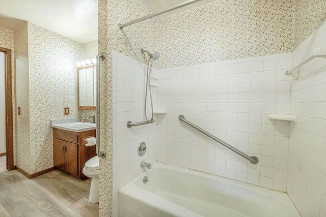 195 ASH Street, Oregon, WI 53575