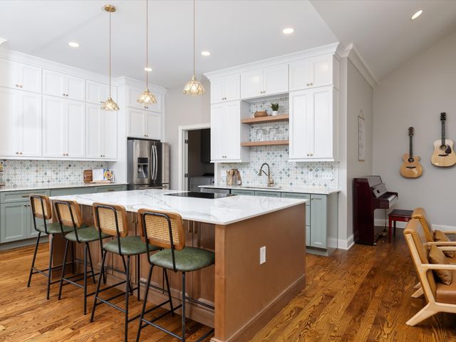 4321 Long Ln, Franklin, TN 37064