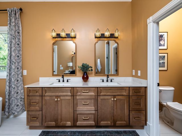 4321 Long Ln, Franklin, TN 37064