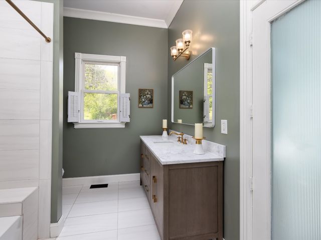 4321 Long Ln, Franklin, TN 37064